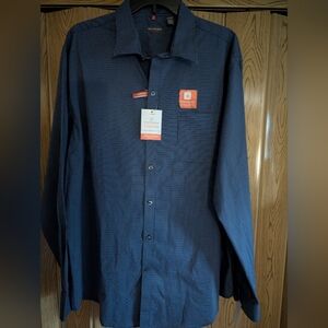 Brand New With Tags Men's Van Heusen Traveler Shirt Size XL/17-17 1/2